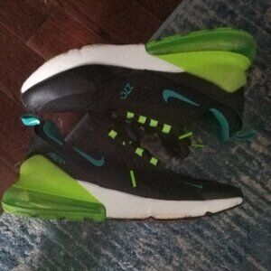 Nike Air Max 270  Size 11